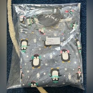 Emerson Road Penguin Print Pajama Set - small